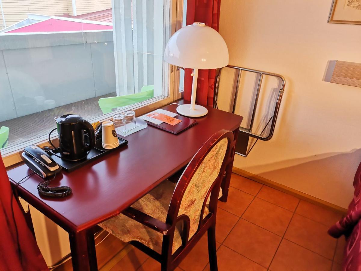 Hotel Cikada 마리에하믄 외부 사진
